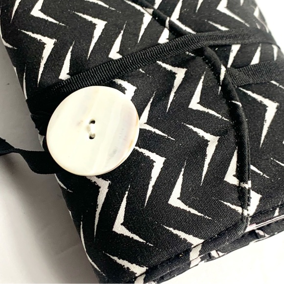 NWT iota Chic Wallet on a Strap Unfold - Picture 2 of 12